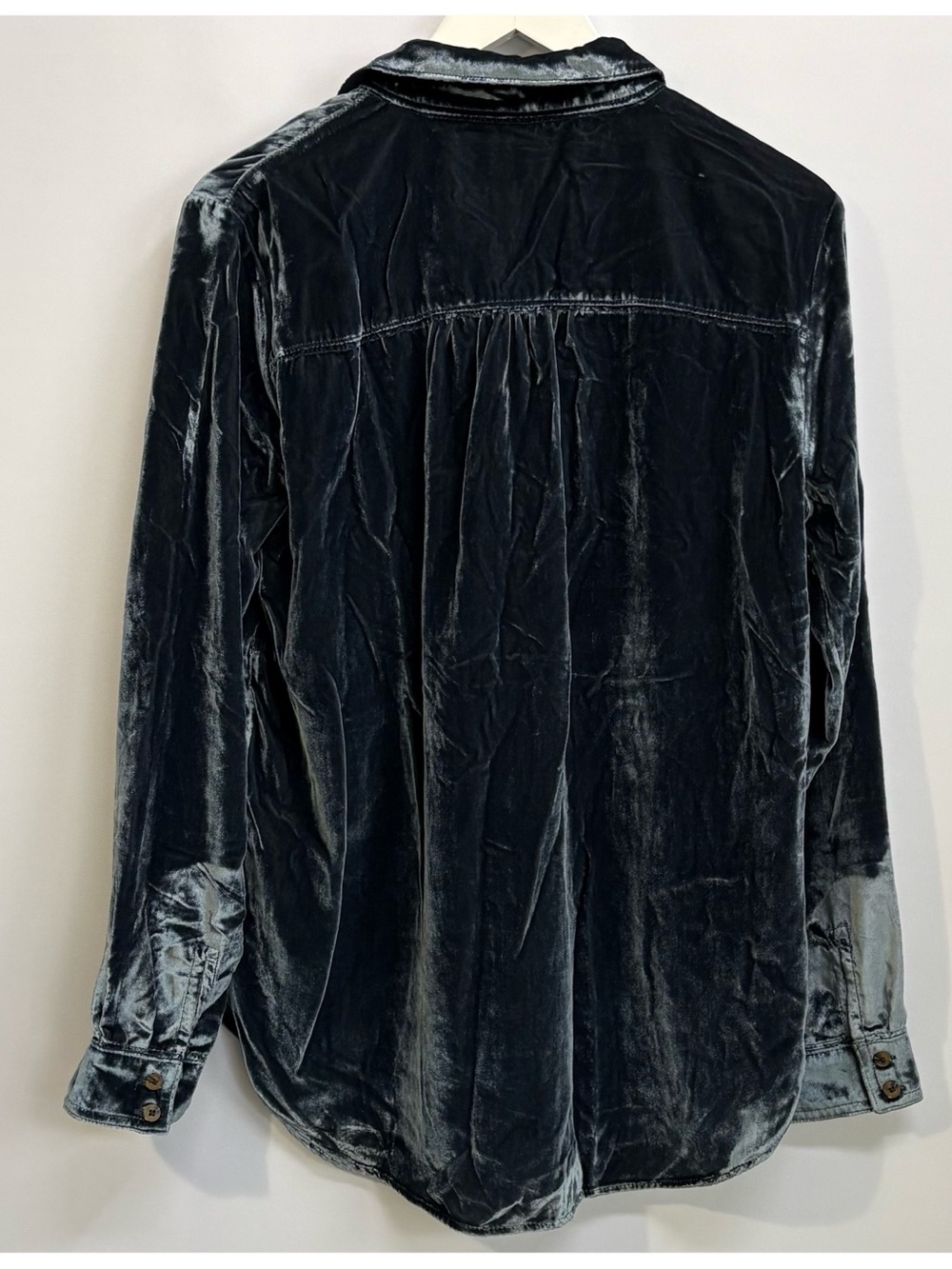 NWT Anthropologie Pilcro Hadley Luxe Velvet Relaxed Buttondown Shirt in Slate - Picture 6 of 7